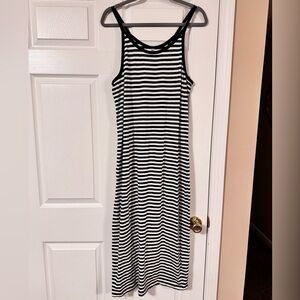 Old Navy Black and White Striped Sleeveless Maxi Dress XL